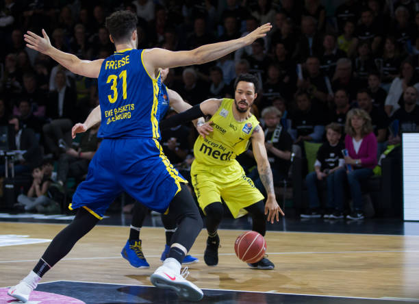 从三人的发 从三人的发