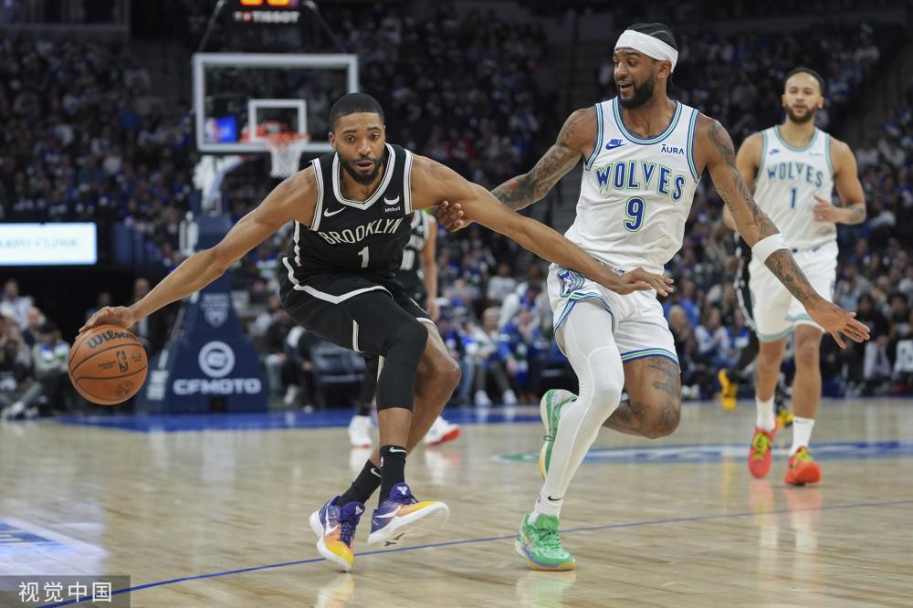 他们拉开了 他们拉开了