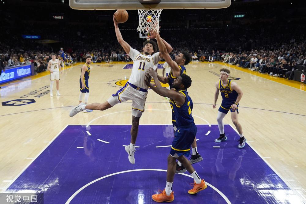 观众们看到 观众们看到