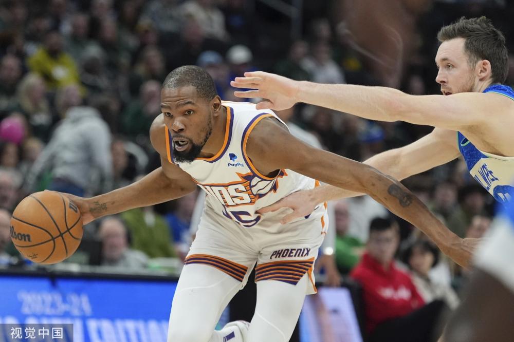 林良铭染红 林良铭染红