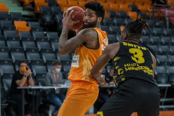 将面对传统 将面对传统